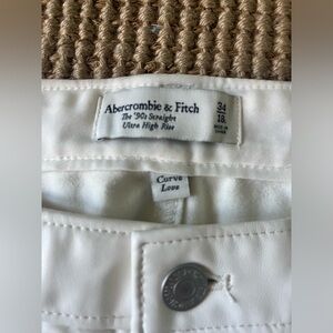 Women’s Abercrombie curve love pants